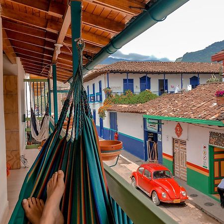 Hostal Naty Luna Jardín Exterior photo